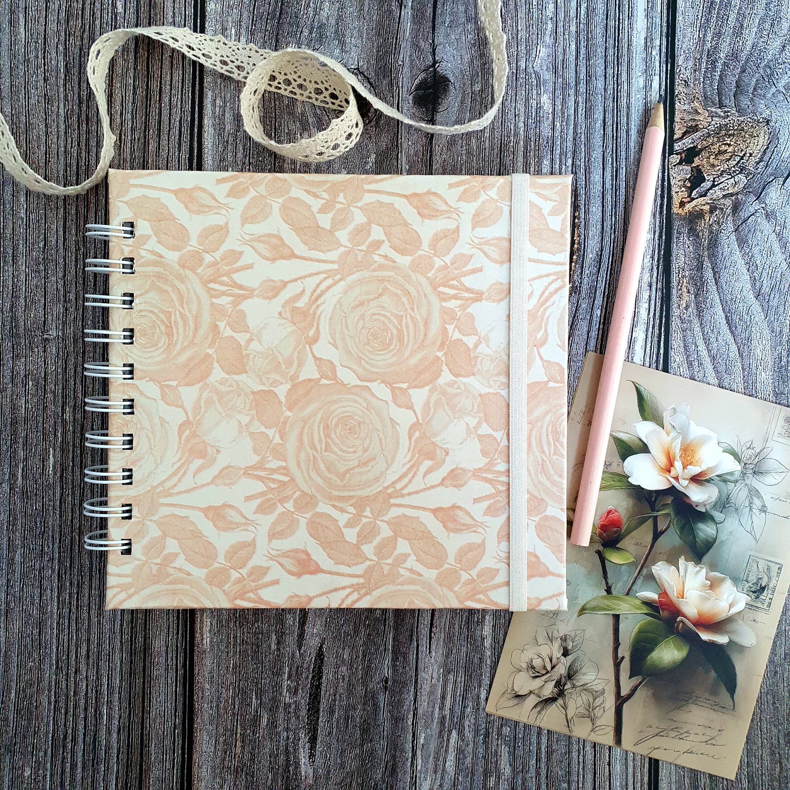 Mixed media / photo album