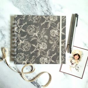 Mixed media / photo album